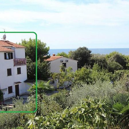 Apartmen Relax 200 M T Beach Appartement Rovinj Buitenkant foto