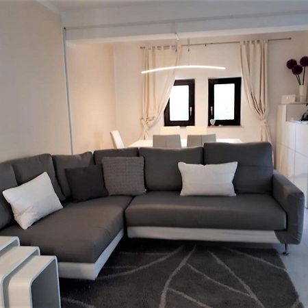 Apartmen Relax 200 M T Beach Appartement Rovinj Buitenkant foto