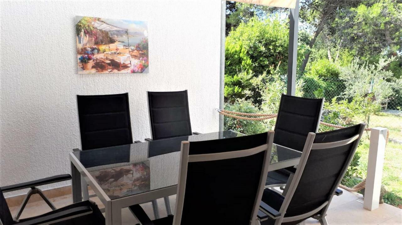 Apartmen Relax 200 M T Beach Appartement Rovinj Buitenkant foto