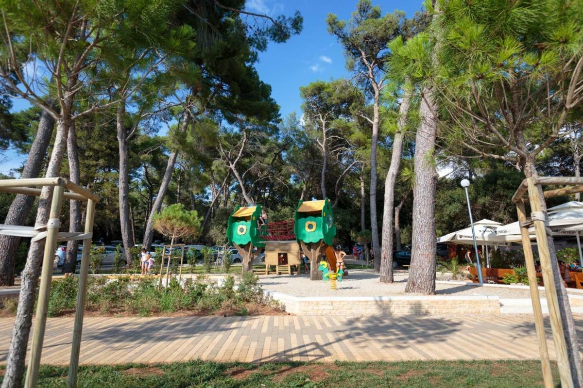 Apartmen Relax 200 M T Beach Appartement Rovinj Buitenkant foto